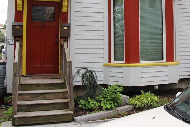 Front of house - Bedroom in Cambridge Central Square Urban Oasis Home betw M.I.T. & Harvard