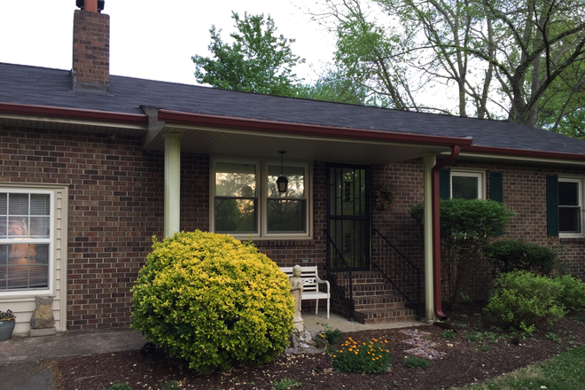Front of home - Paper Cat Retreat and Studio Apartments