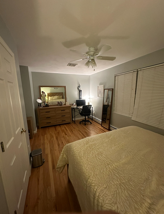 Bedroom - Beach House in Narragansett close to campus