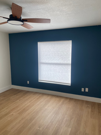 Bedroom - Looking for Roommate House