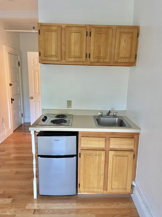 KITCHENETTE - AVAILABLE NOW!! #LIVEAT1077BEACONSTREET IN BROOKLINE AND PAY NO BROKER FEE Apartments