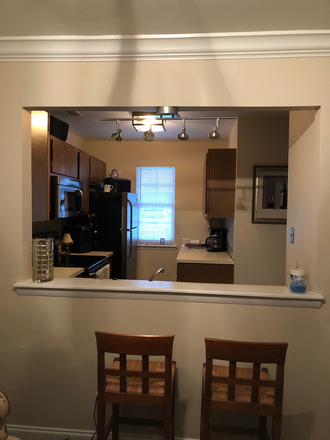 Kitchen - 2 Bedroom Townhouse, End Unit with Patio, Fully Furnished, 10 Minutes to MUSC