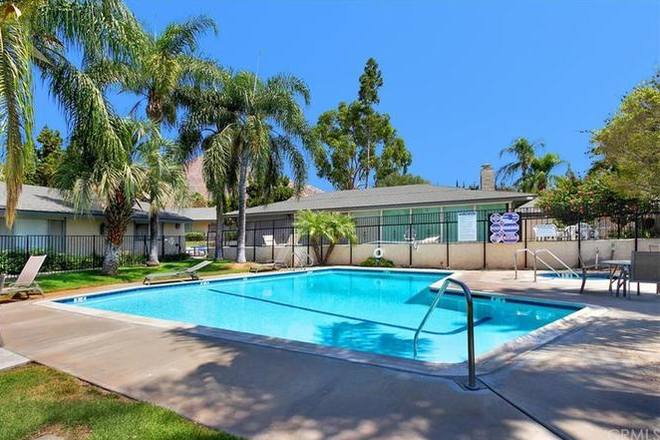 Pool and jacuzzi - Available Now - Only 2 blocks from UCR, Furnished, Just Remodeled, Own Room, Very clean! Condo