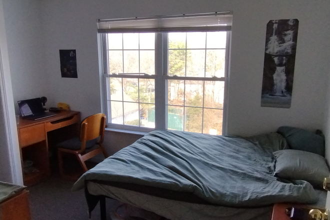 The bedroom of the room 748D which is the room up for lease transfer - [225$ Signing Bonus] Courtyards Apartments