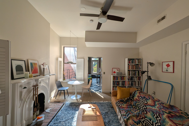 Living Room - Beautiful Furnished 2 Bed Apartment for Winter/Spring Semester Sublet - Great Location, Quiet, Safe