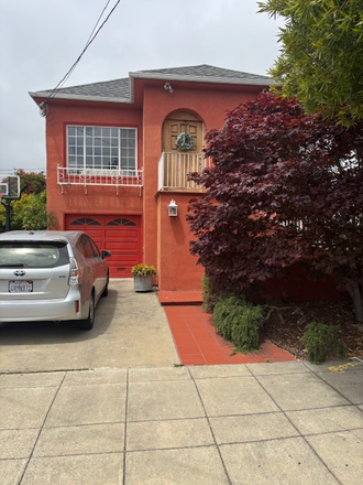 Front of house - Spacious downstairs portion of large private home