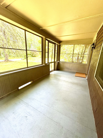 Porch - 323 Pelham Road House