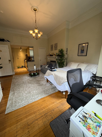 a - FRONT FACING ON MARLBOROUGH STREET Condo