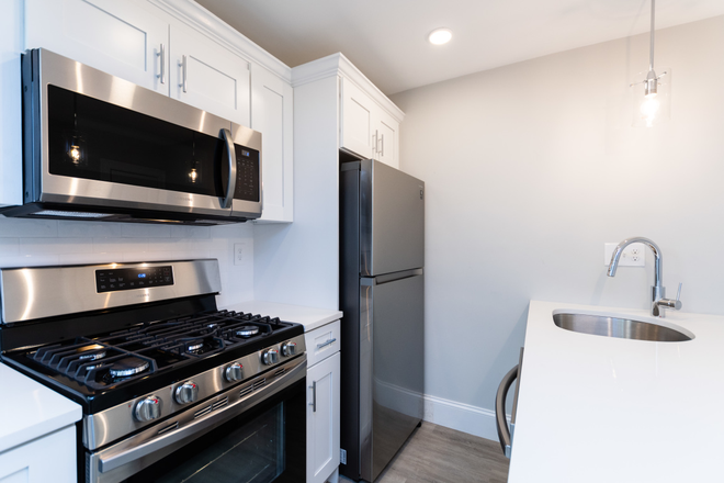 Call NOW for showings! 617-236-8600 - HAVRE ST - *9/1/2026* GRDN LVL LUXURY RENOVATED 2BR NEAR MBTA BLUE LINE W/ IN UNIT LNDRY, 2 BATHS! Apartments