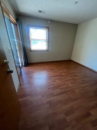 bedroom for rent - Gold Run Apartment Complex, Close to Campus