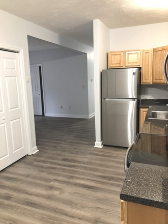 Call NOW for showings! 617-236-8550 - BERKSHIRE ST - *NO FEE* LRG & MODERN 4BR IN CAMBRIDGE *AVAIL NOW* W/ LNDRY IN BLDNG, DW, EIK, MW! Apartments