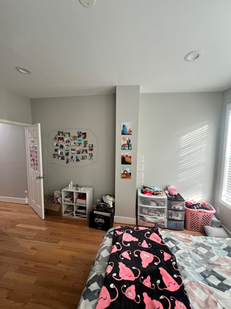 Bedroom - Apartment close to campus