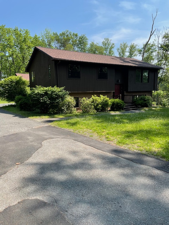 Building - 66 Summer St. 4 Bedroom Duplex