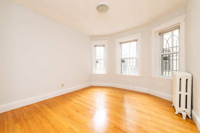 Visit hubrealtyproperties.com - Fabulous studio with a separate full kitchen, free month rent