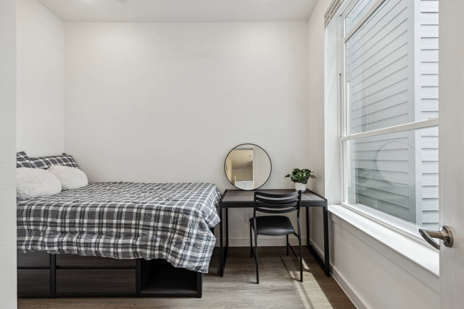 Bedroom - Nest on Sunset Apartments