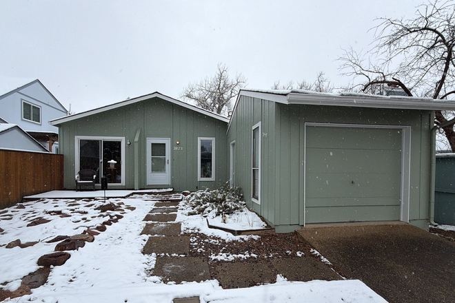 house and garage from street (Nebrina Pl.) - 2873 Nebrina Pl. in N. Boulder (3 BR/1.5 BA house)