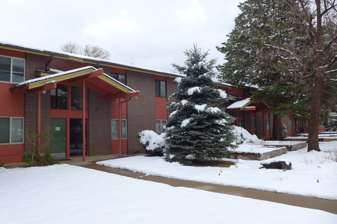 Outside Building - AVAILABLE 8/5: 1895 Alpine Ave #I35 Condo