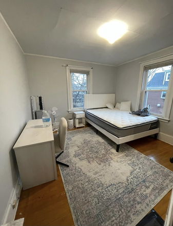 Bedroom - Apartment next to campus Spring Sublet