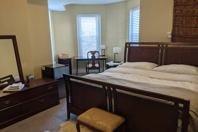 Bedroom - Historic Park Ave Brownstone near Campus Townhome