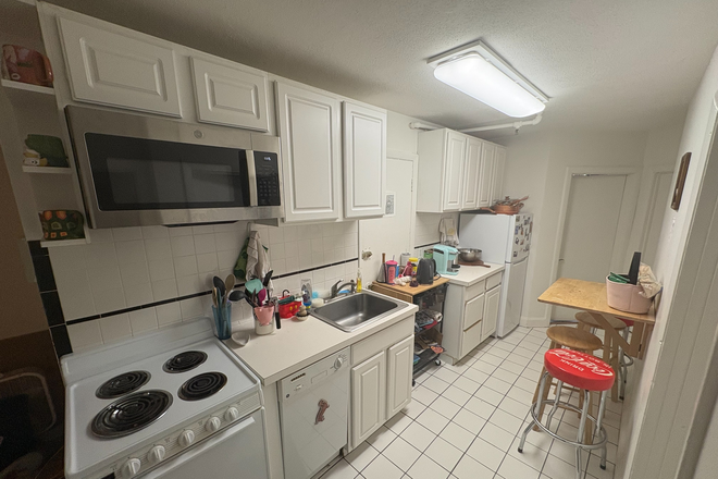 Call NOW for showings! 617-236-8550 - WESTLAND AVE - *NO FEE* LRG SYMPHONY AREA 2BR/1BA SPLIT FOR 3 PPL AVAIL *9/1/2026* W/ H&HW INC