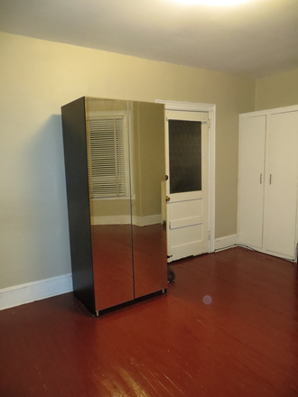 2nd floor front room - 615 South 42 Street.  Convenient location USP, Penn and Drexel and public transportation. Townhome