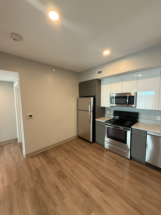 . - Renovated 2-Bed at 100 Hemenway. No Broker Fee. Available 8/20/26 Apartments