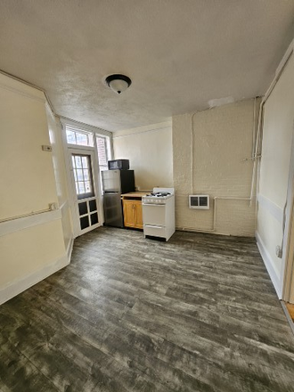 common area - Roomate wanted in North End Apartments