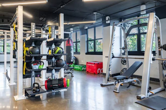 Gym TWR 1 - SPRING SUBLET U/View, 2 BEDROOM/BATHROOM XL TWR 1 Apartments