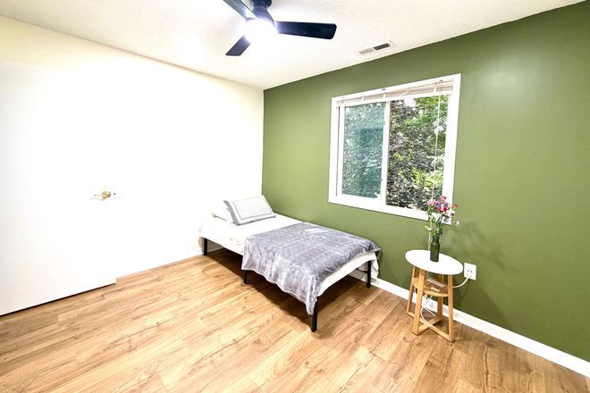 Photo - Furnished room for female-Tamarron Dr-Plainsboro Condo