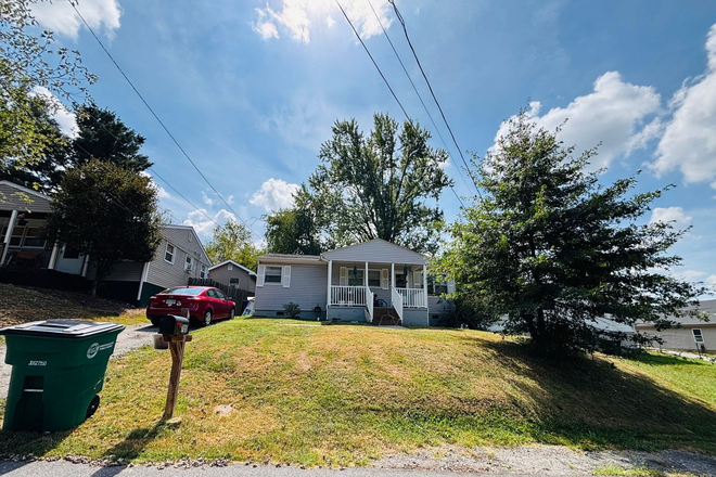  - 3 Bedroom, 1 Bath House