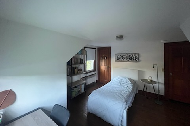 Upstairs Bedroom 1 - Cozy Sunderland House ISO 2 Roommates for Lease Takeover