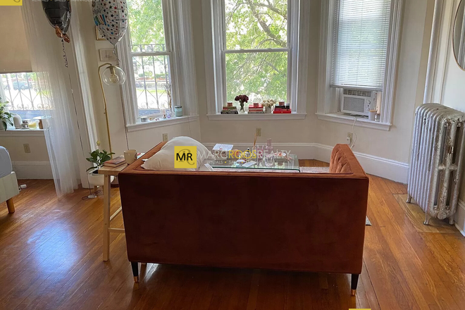 Bedroom-Livingroom - ALLSTON COMMONWEALTH AVE STUDIO **NO FEE** 08/01 BC/BU LAW*** Apartments