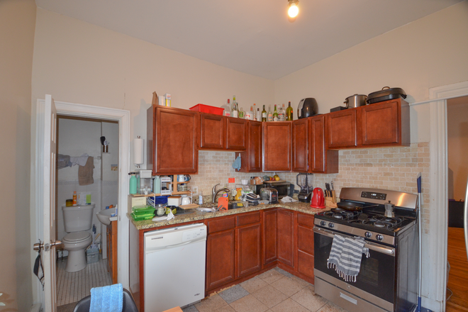 Kitchen - Modern Living in College Hill! 4-Bedroom Apt at 40 Bowen St