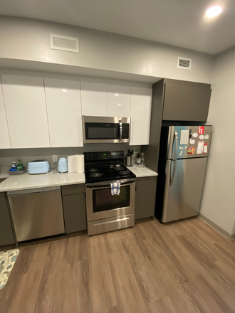 Kitchen - Luxury 2 Bed on Hemenway St -- $4,700 *CONTACT ZEB FOR INFO (401)473-8562*