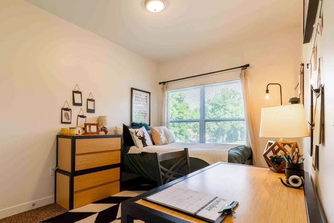 Bedroom - University House Denver
