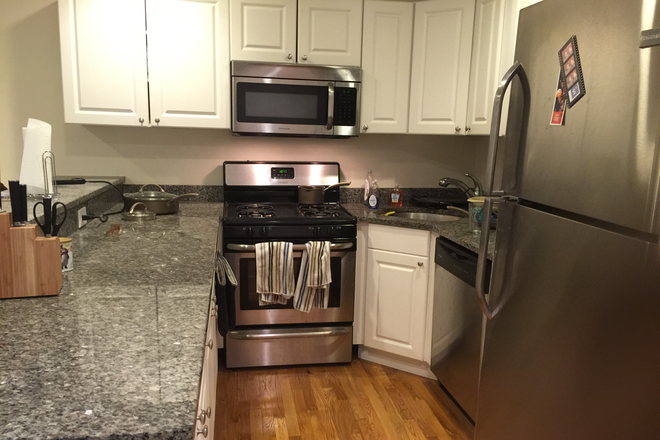 hubrealtyproperties.com - No realtor fee, Packards corner, large 4 bedroom condo with updated kitchen and bath for 9/1/26