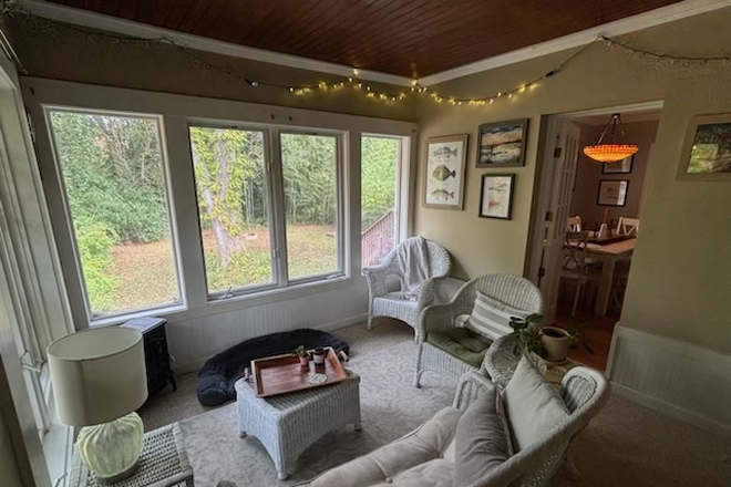Bonus Room / Office with built-in bookshelves overlooking backyard - 3BR - 1300ft Virginia Highlands/Emory/Druid Hills House