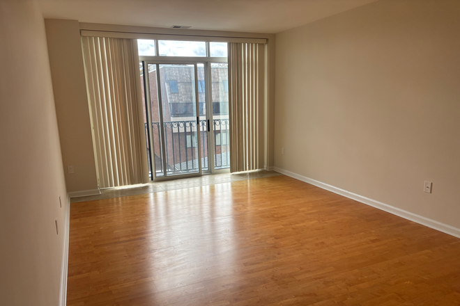 living room - 1BR apt-Witherspoon St-Princeton