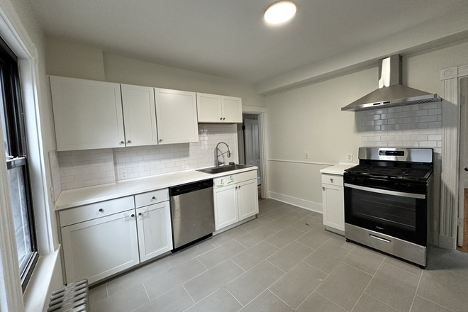 LIVING - RENOVATED 2 BED AVAIL. 9/1/25!