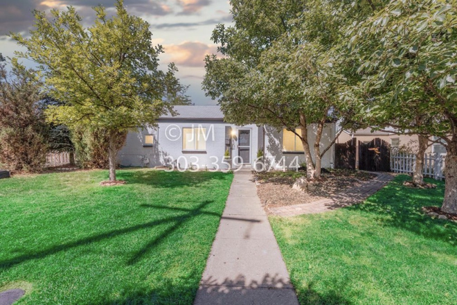 Large fenced front yard - Mid-Century Ranch Oasis Near City Park