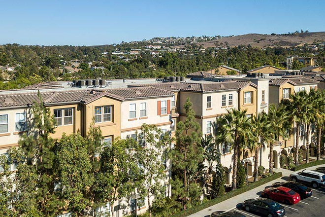 Outside Parking Lot View - Vista Del Campo Norte, Private Bedroom Shared Bath (3B2B Floor Plan)