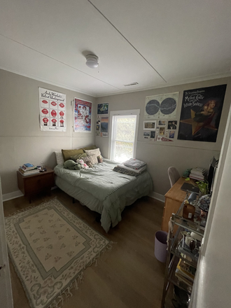 Photo - Conveniently located, 128 Russell St #2 Duplex