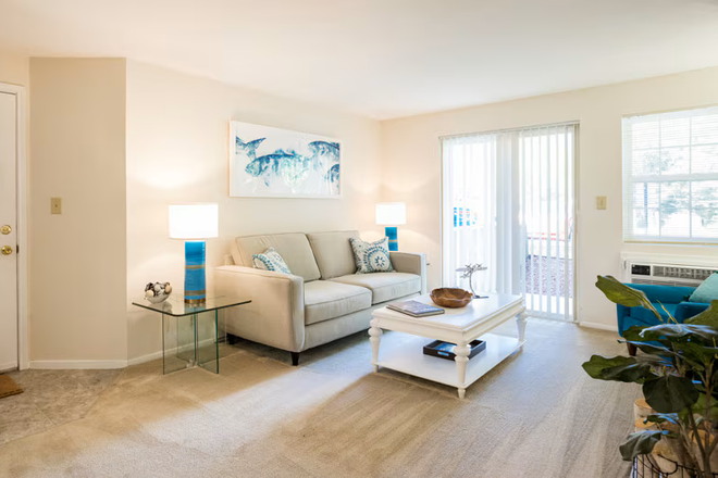 Living Room. this is not the living room in the unit but this the layout of it. - Country Glen Apartments, apartments close to campus