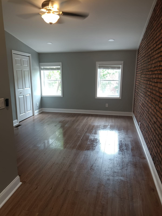 master bedroom - Charming Home in Fells Point