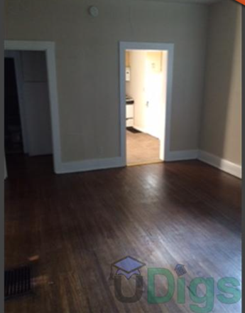 Living Room - 3 Bedroom 2 bathroom House right off campus, Garage and driveway. 775 a month per person