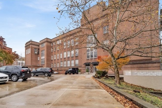 Street View - Furnished Single/Private Room in a 2 Beds 1 Bath Apartment in Little Italy