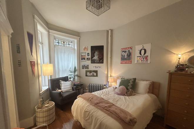 bed - Studio in Symphony, Heat and HW included Apartments