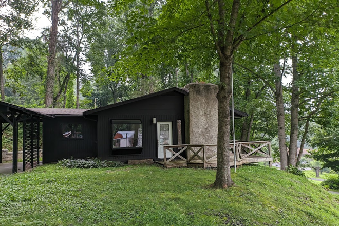 Street view - Renovated Bungalow Kitchens Branch House