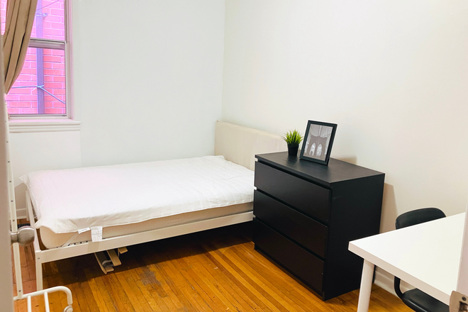 room 3 - Rooms for rent furnished, laundry, minutes from university and library