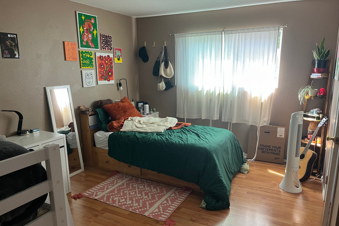 Bedroom (side available to rent; will not be furnished) - Genesee Highlands